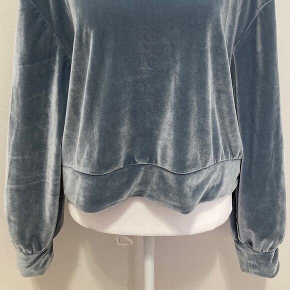Zara Velour Sweatshirt in Seal Gray size M Crewneck Pullover - Picture 5 of 9
